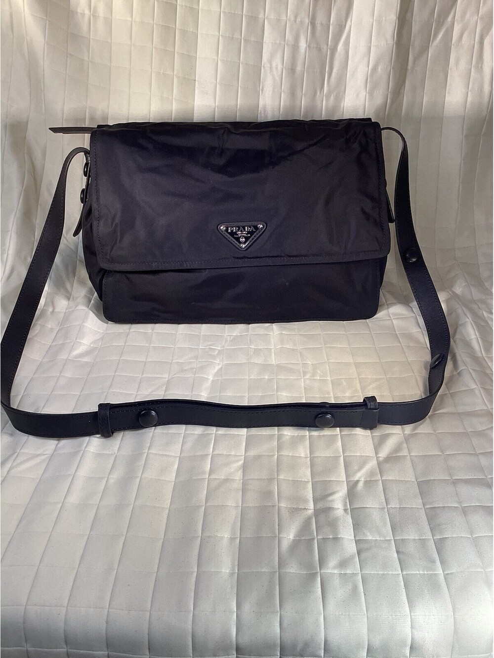Prada Re-Edition 2000 nylon fabric Messenger Bag shoulder bag black Large